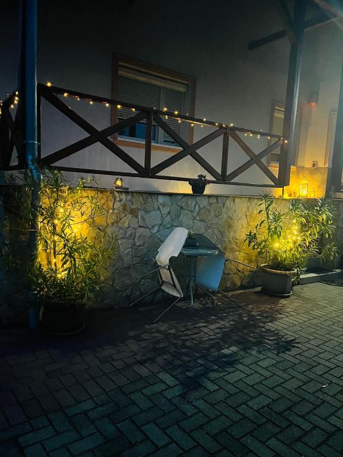 Szandra Vendégház Osku Esterno foto