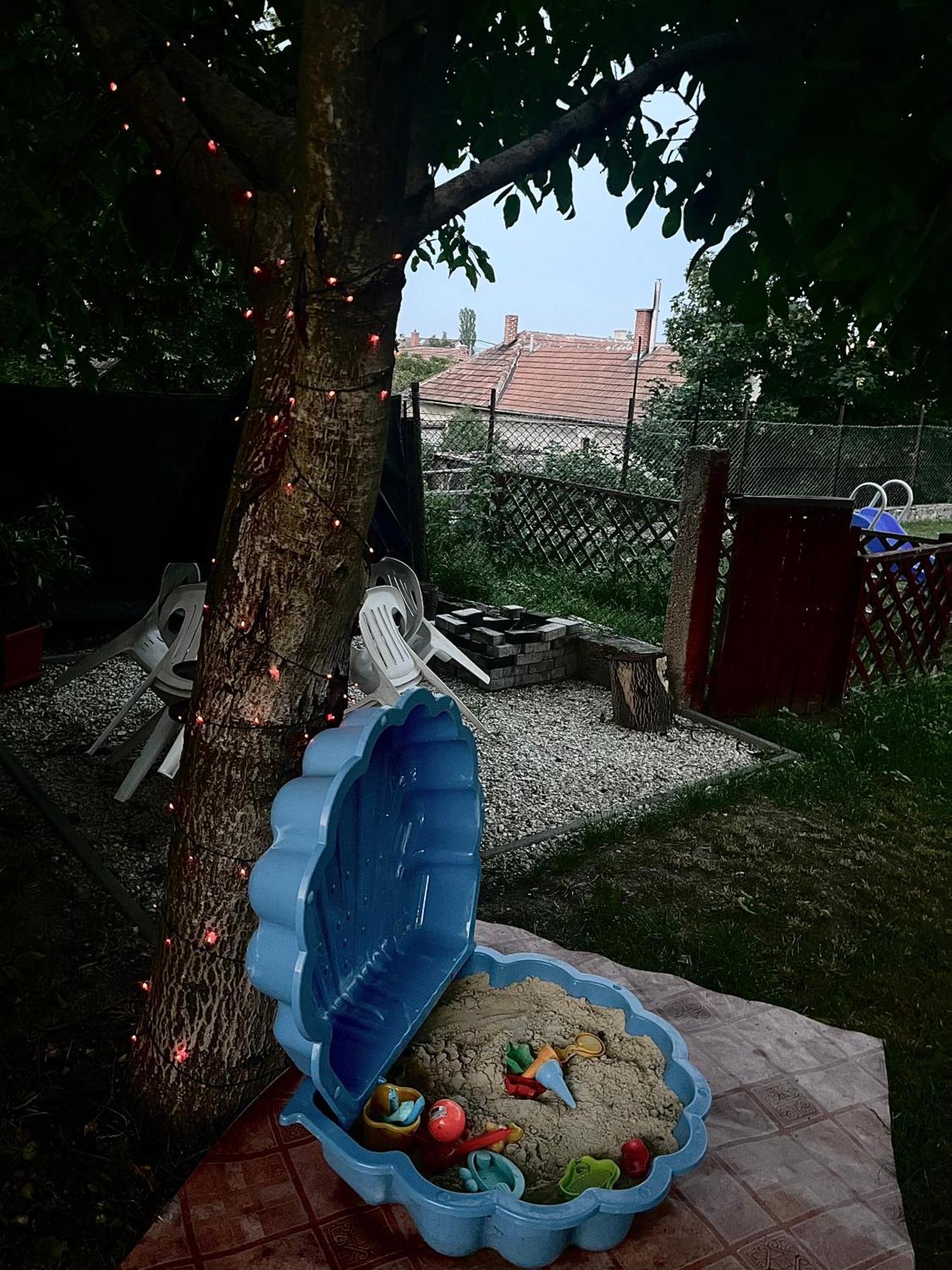 Szandra Vendégház Osku Esterno foto